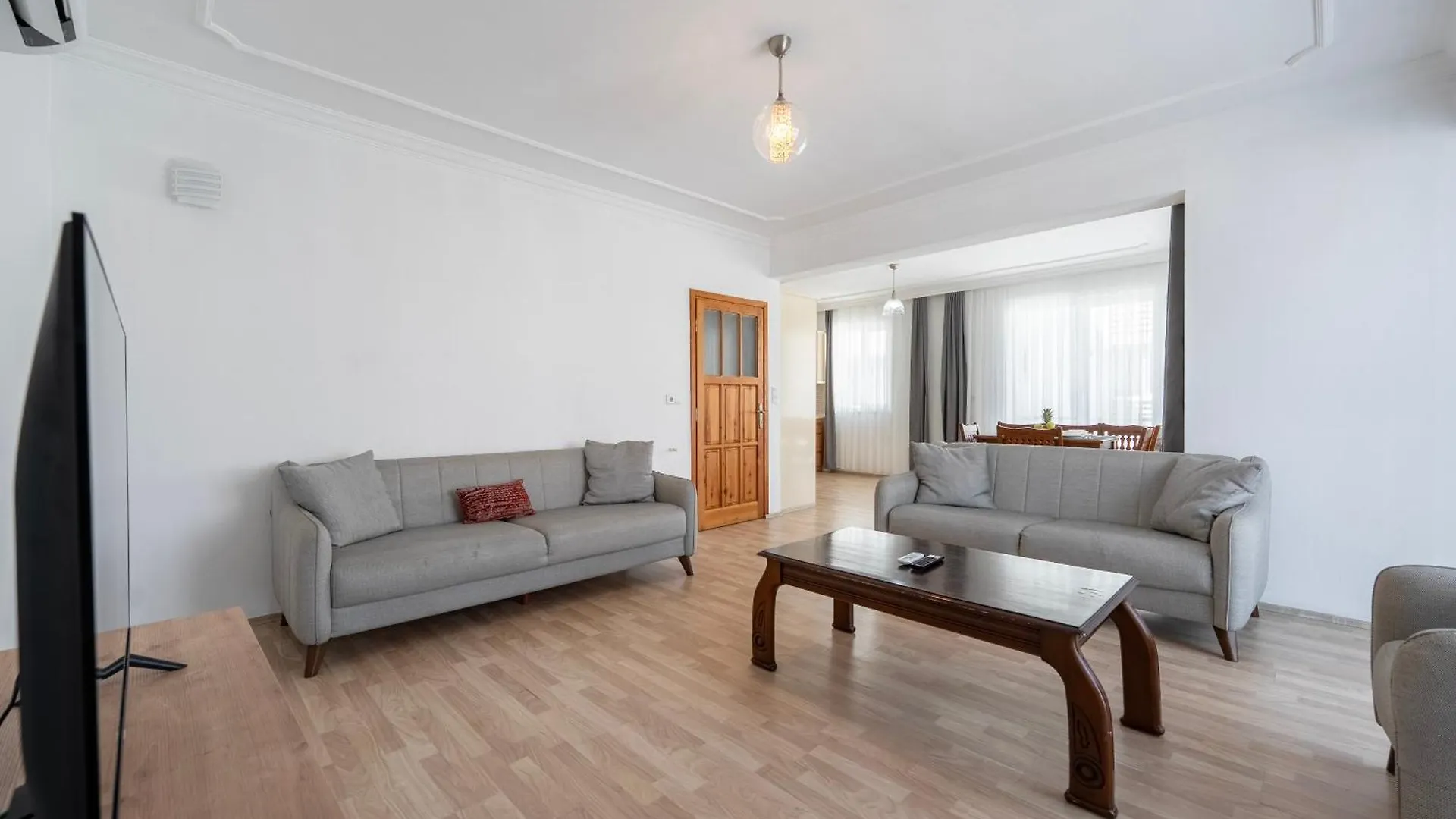 Two Bedroom Apartment In Fethiye Close To City Centre